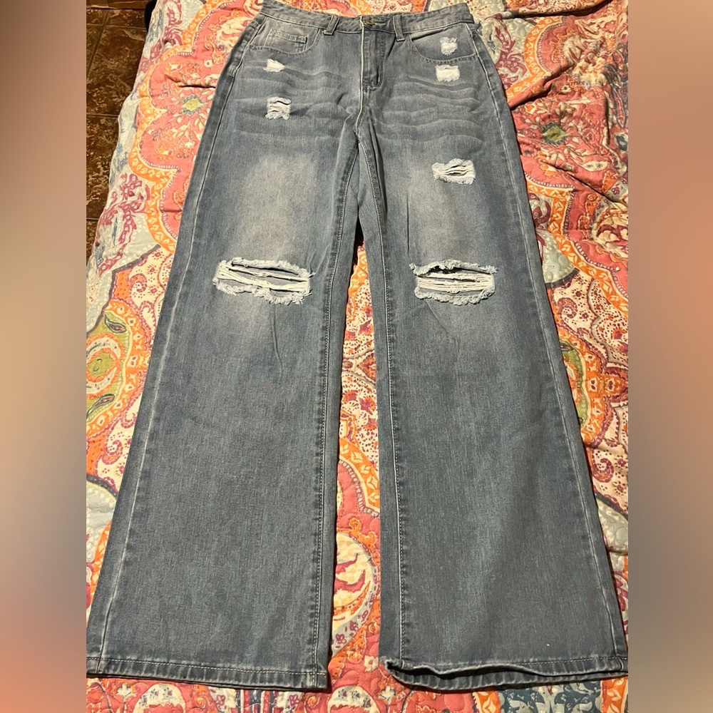 Original brand wide leg jeans. Size 4 NWT